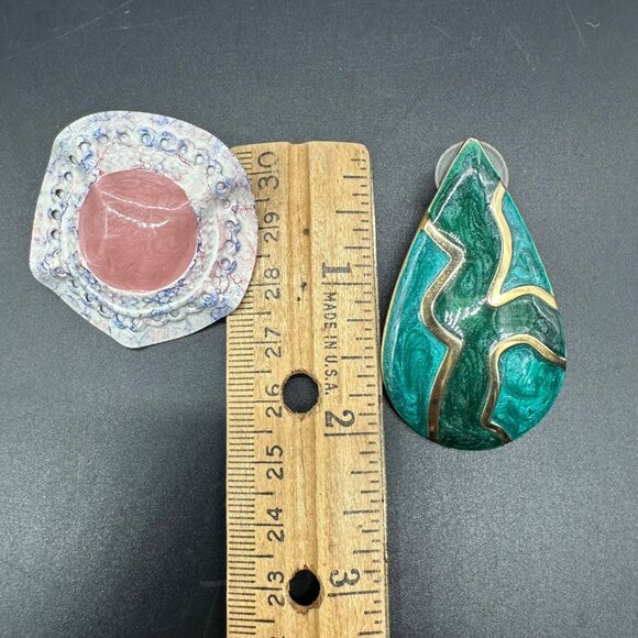 Vintage 1980s Earrings Lot Black Teardrop Green Wave Pink Geometric Yellow Star - Picture 8 of 8